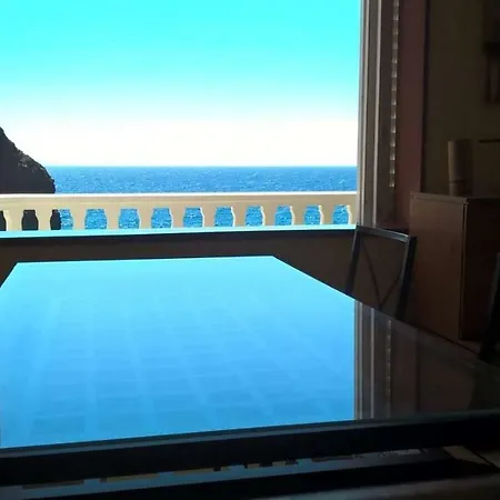 Caleta Roques 펜션