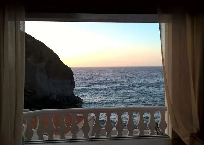 Nyaraló Caleta Roques